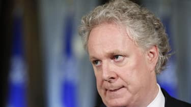 Le gouvernement québécois et les représentants des étudiants ont mis fin jeudi aux négociations entamées pour mettre fin aux manifestations contre l'augmentation des frais de scolarité qui durent depuis quatre mois. Le Premier ministre Jean Charest, selon