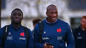 Sekou Macalou, à droite sur la photo, est contraint de déclarer forfait pour le voyage en Ecosse