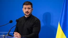 Volodymyr Zelensky s'exprime lors d'une conférence de presse dans le cadre de l'Ukraine Recovery Conference 2025 (URC2025) au Roma Convention Center La Nuvola, le 10 juillet 2025 à Rome, Italie.