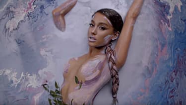 God is a woman d'Ariana Grande
