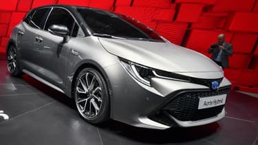 De nombreux acheteurs d'automobiles neuves en Europe passent du diesel à l'hybride ce qui bénéficie à plein à Toyota.
