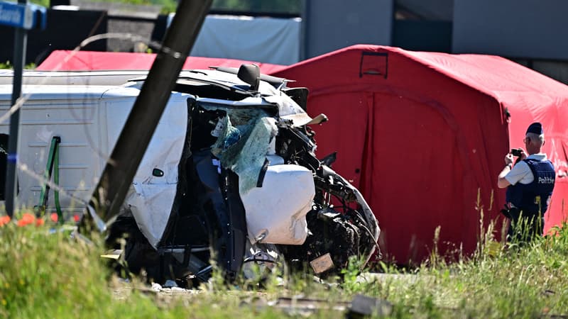 "Un bilan dramatique": un car scolaire percuté par un train en Belgique, quatre morts dont deux enfants