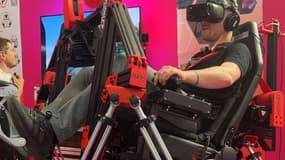 Le simulateur de vol sur-mesure d'Hervé au salon Vivatech. 