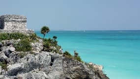 Le site archéologique de Tulum dans le sud du Mexique est une ancienne cité maya