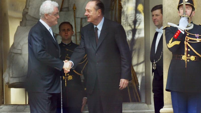 Le 6 mai 2002, Lionel Jospin remettait sa démission à Jacques Chirac.