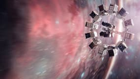 Dans "Interstellar", la Nasa envoie un équipage à travers un "trou de ver".