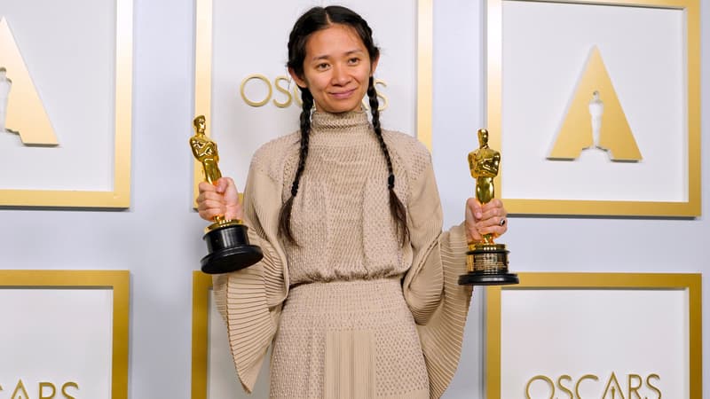 Chloé Zhao le 25 avril à l'issu de la 93e cérémonie des Oscars