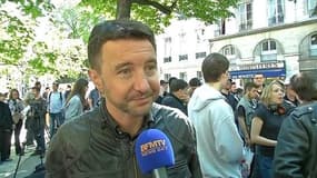 Loi sur le renseignement: "On instrumentalise le 11 janvier", juge Besancenot