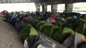 En quelques semaines, un campement de migrants près de la Porte de la Villette a triplé de volume