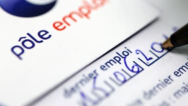 Le chef du gouvernement, Manuel Valls, met en garde sur les chiffres du chômage à paraître mercredi 24 décembre.