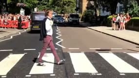 Mary McCartney a immortalisé en vidéo la traversée de son père sur le passage piéton d'Abbey Road