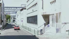 La façade du commissariat de Valence.