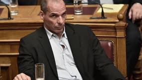 Yanis Varoufakis  veut  une prolongation de quelques semaines pour "permettre au peuple d'être entendu".