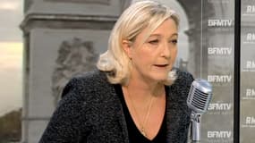 Pour Marine Le Pen, le tragique événement souligne "l'incohérence de la politique étrangère de la France.