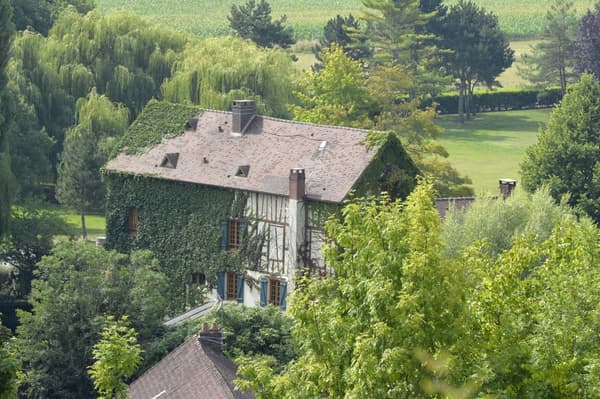 Le moulin situé à Giverny, propriété des époux Balkany. Le moulin situé à Giverny, propriété des époux Balkany.