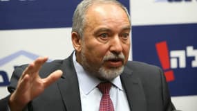 L'ultranationaliste israélien Avigdor Lieberman a été investi ministre de la Défense