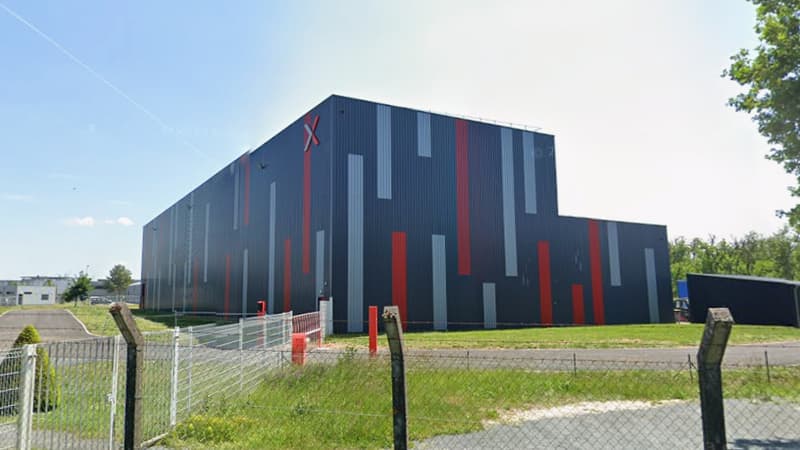 Cher: un incendie menace une usine d'armement Seveso, une centaine d'habitants évacués en urgence