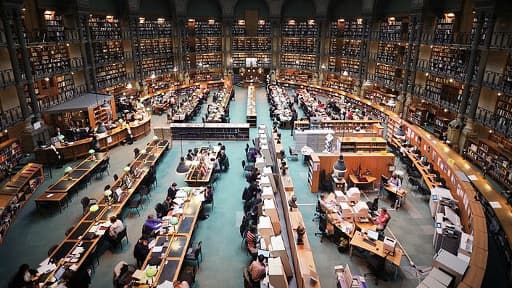 La salle ovale du site Richelieu de la Bibliothèque nationale de France à Paris