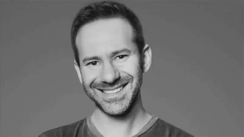 Milliardaire et très secret, le fondateur d'OnlyFans, ce site connu pour ses contenus pour adultes, est décédé à l'âge de 43 ans