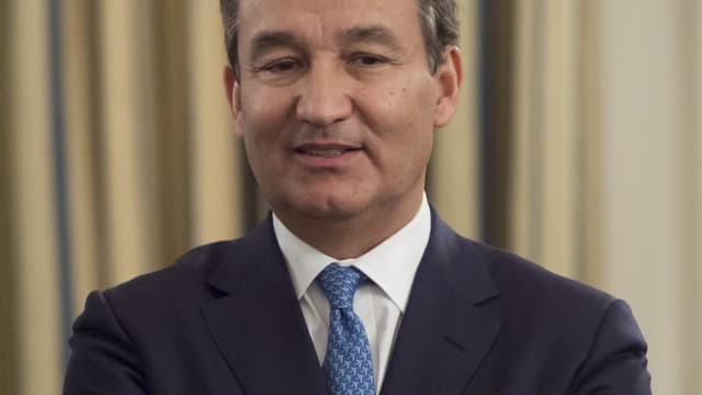 Oscar Munoz devrait perdre une partie de son bonus à cause de l'affaire du passager débarqué.