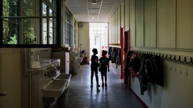 Des enfants dans une école élémentaire de Lyon le 2 septembre 2021 (photo d'illustration)