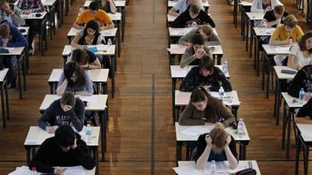 Le ministère français de l'Education nationale enquête sur des soupçons de fuites de l'épreuve de mathématiques au baccalauréat. Un exercice de l'épreuve de mathématiques du baccalauréat scientifique aurait été divulgué sur internet avant la tenue, mardi,