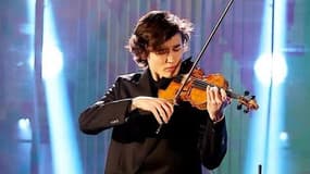 Le violoniste Daniel Lozakovich lors du gala des pièces jaunes en mars 2023.