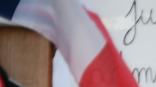 Contactée par BFMTV, l'instigatrice de la cagnotte, une Niçoise proche de la famille, dit vouloir "l'aider à financer une partie du voyage", pour rapatrier les corps vers la Tunisie, leur pays d'origine.