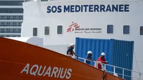 Rejeté par l'Italie, et dans un premier temps par Malte, l'Aquarius avait finalement été autorisé mardi à accoster à La Valette, à la suite d'un accord avec cinq autres pays de l'Union européenne.
