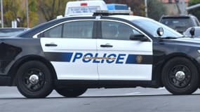 Une voiture de police aux États-Unis - Image d'illustration 