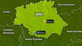 Trois personnes sont mortes fauchées dimanche pendant les essais de la course de côte de Laas-Tillac, près de Mielan, à 35 kilomètres environ au nord de Tarbes.