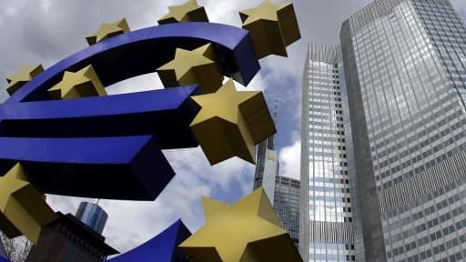Les analystes se demandent notamment si la BCE annoncera bel et bien l'abandon de son statut de créancier privilégié