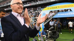 Frank McCourt, le propriétaire de l'OM veut changer l'éclairage et le son du Vélodrome.