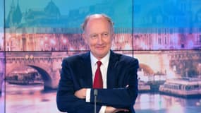 Yves de Gaulle, petit-fils du général de Gaulle, invité de BFMTV vendredi 12 novembre 2021