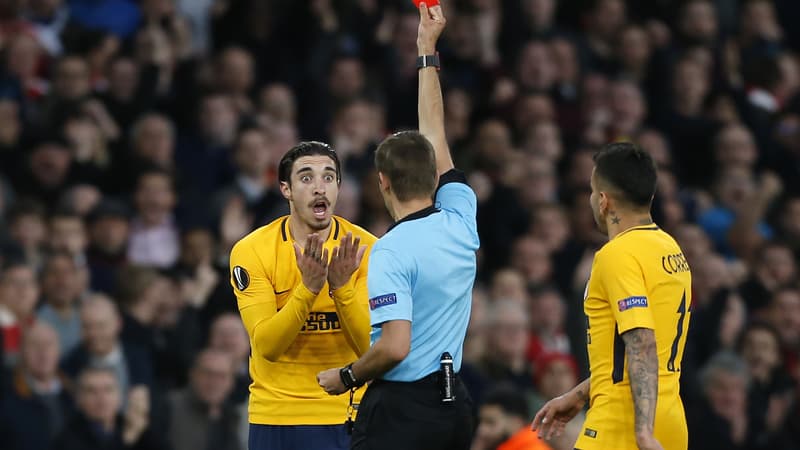 Clément Turpin expulse Sime Vrsaljko