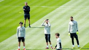 Luis Enrique lors d'un entraînement du PSG, le 6 mai 2024