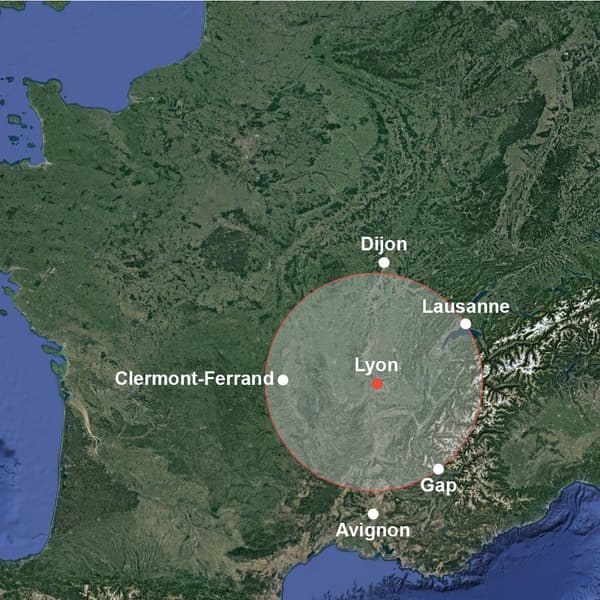 Infographie imaginant les feux australiens s'ils partaient de Lyon. Infographie imaginant les feux australiens s'ils partaient de Lyon.