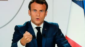 Emmanuel Macron depuis l'Elysée lors d'une interview télévisée de TF1, à Paris le 21 juillet 2020