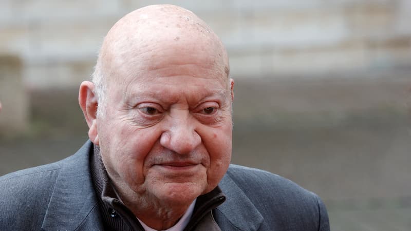 "Je n'ai pas hésité": André Santini candidat à un huitième mandat à Issy-les-Moulineaux malgré son hospitalisation