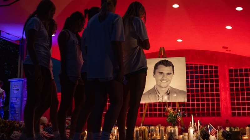 Meurtre de Charlie Kirk: le FBI offre une récompense de 100.000 dollars pour toute information en lien avec l'enquête