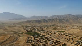 Vue aérienne de villages en Afghanistan, près de Kaboul, en 2012