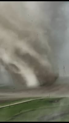 États-Unis: une tornade ravage une ville de l'Iowa et tue 5 personnes 