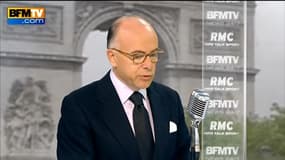 Islam: "Les aumôniers doivent parler français", prévient Cazeneuve