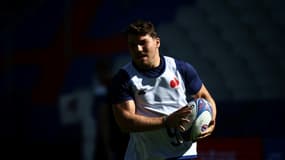Antoine Dupont, demi de mêlée et capitaine de l'équipe de France, lors d'une session d'entraînement du XV de France le 7 septembre 2023 au Stade de France à la veille de l'ouverture du Mondial face à la Nouvelle-Zélande. "On se sent tous investis d'une mission", dit-il