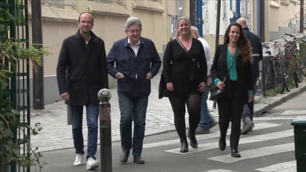 Manuel Bompard, Jean-Luc Mélenchon, Mathilde Panot et Clémence Guetté arrivent au siège de LFI le 8 juillet 2023