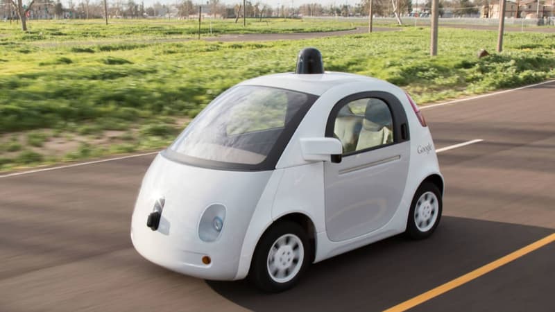 Avec son système de lavage automatique intégré, Google s'assure que les vitres autour des capteurs de sa voiture autonome sont toujours propres, pour ne pas entraver leur fonctionnement.