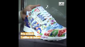 Avec ses motifs floraux et ses incrustations en porcelaine, cette paire de baskets est estimée aux enchères à un million de dollars 