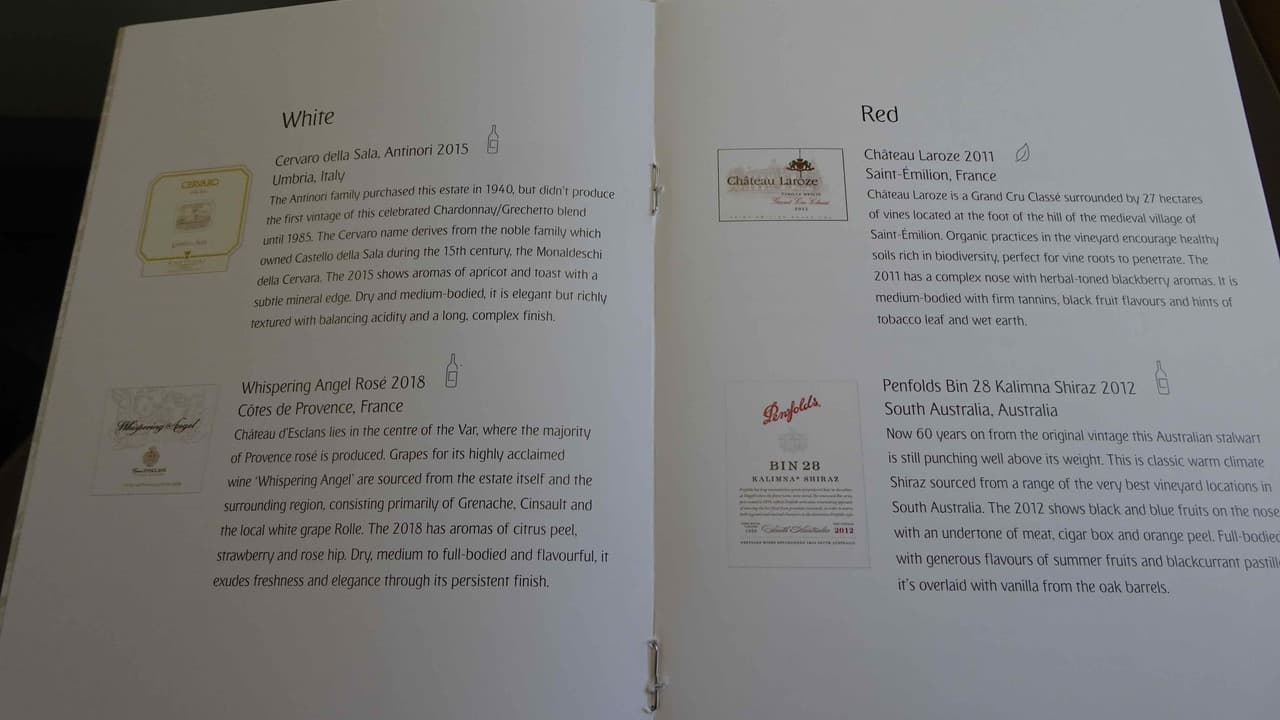 La carte des vins à bord d'un vol Emirates Dubaï-Amsterdam La carte des vins à bord d'un vol Emirates Dubaï-Amsterdam
