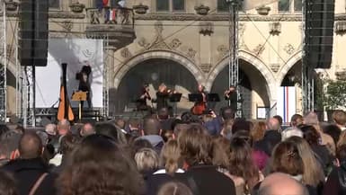 L'hommage à Dominique Bernard, le 13 octobre 2024 à Arras un an après sa mort.