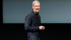 Le patron d'Apple, Tim Cook, estime que les accusations sur les pratiques fiscales de son groupe sont des "foutaises politiques". 